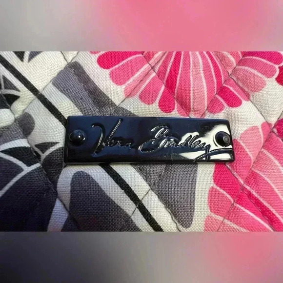 RETIRED: Vera Bradley | women’s Cheery Blossoms soft computer/device case. - Picture 11 of 12